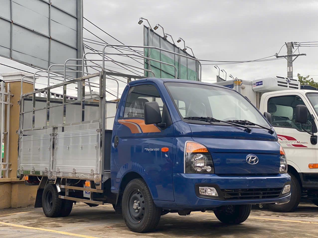 z5998439555205 41742ab6a80fcdbf7354714291554ff0 Hyundai Porter H150