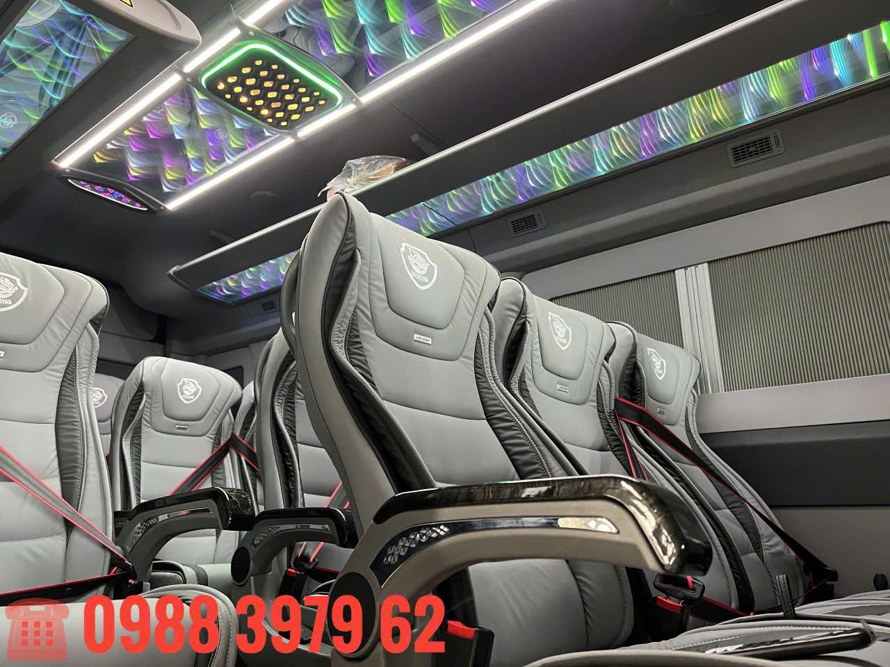 z6011309369786 0a2281368c3f04d387613d6c637ae359 Hyundai Solati 16 Chỗ