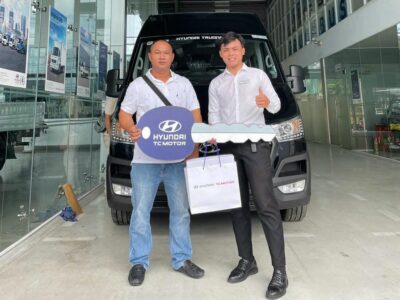 giao xe hyundai tai (4)